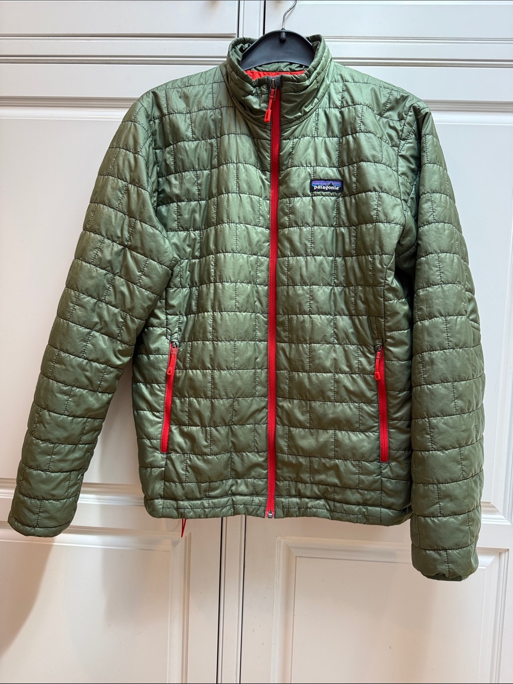 Patagonia Olive Green Puffer Jacket with Red Zipper Accents